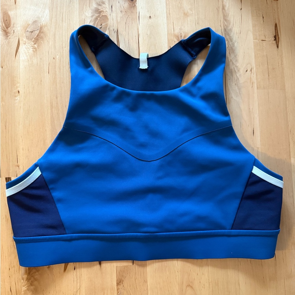 Brooks 3 pocket run bra